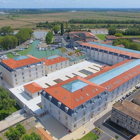 Residence De L'Arsenal Royal - Meubles De Tourisme Rochefort  Kültér fotó